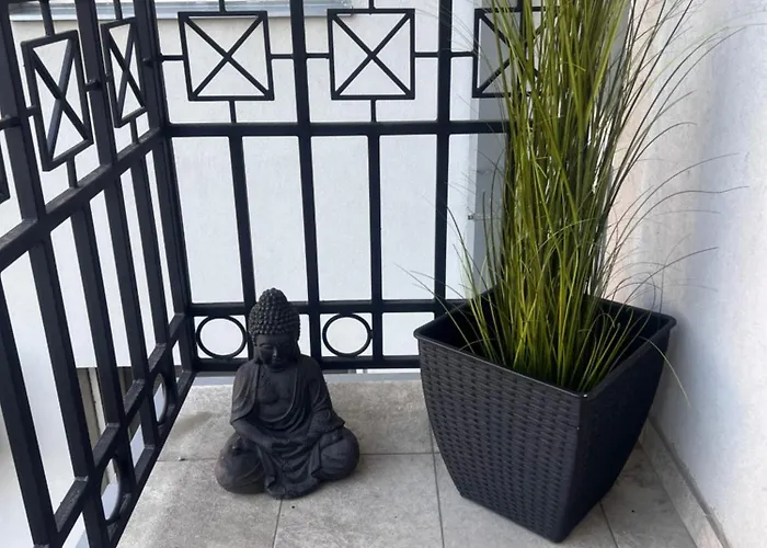 D Dream アパート スボティツァ