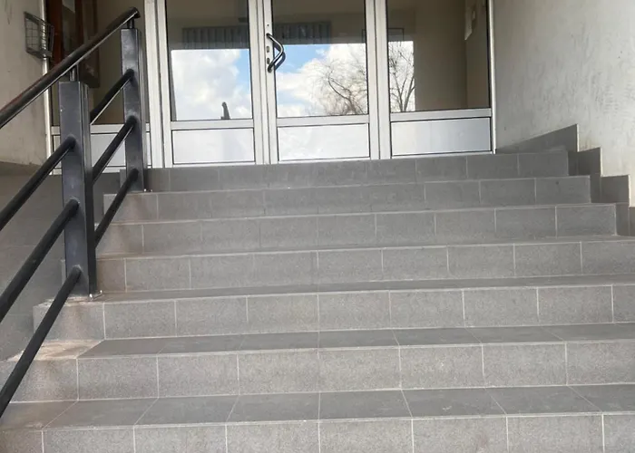 D Dream アパート スボティツァ